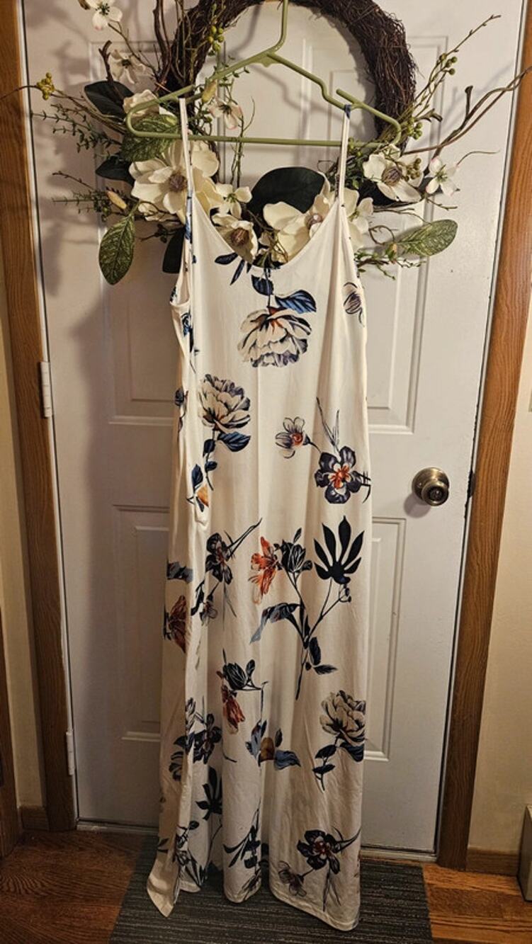 Ours Dress